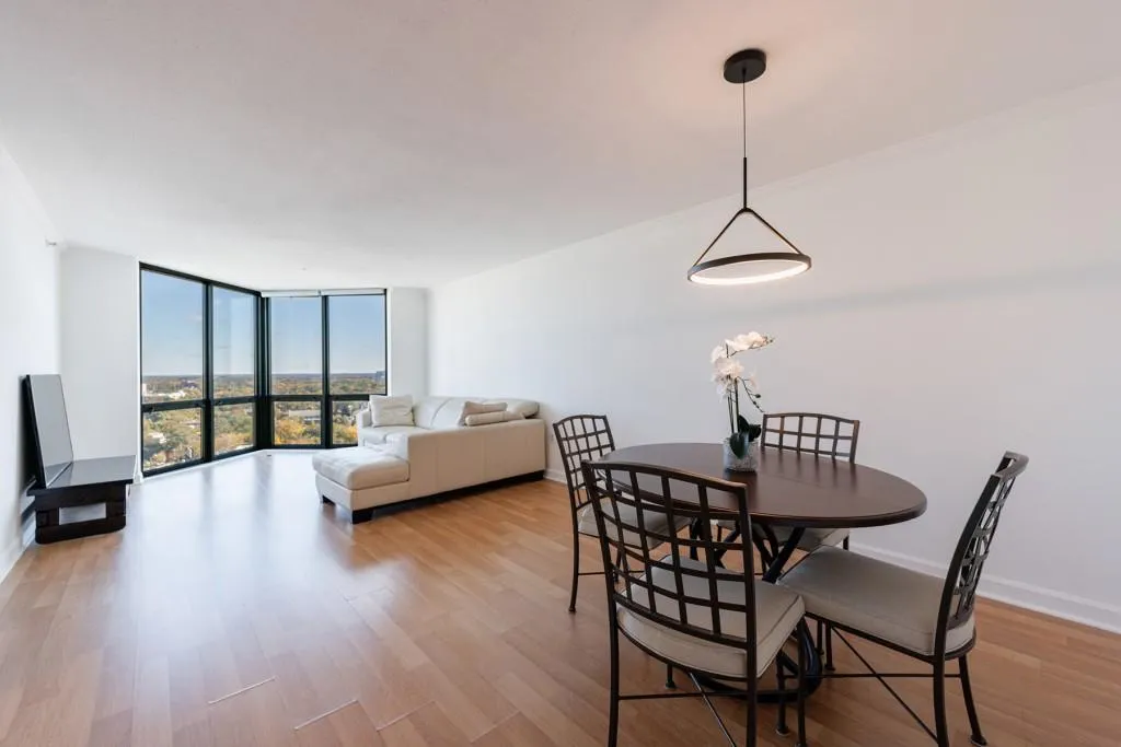 2870 Pharr Court South Nw Unit 2602, Atlanta, Georgia 30305, 1 Bedroom Bedrooms, ,1 BathroomBathrooms,Residential,For Sale,2870 Pharr Court South Nw Unit 2602,7489745