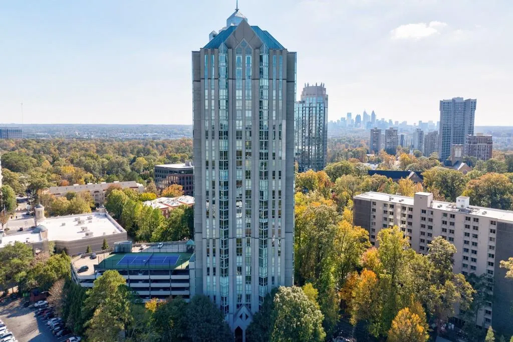 2870 Pharr Court South Nw Unit 2602, Atlanta, Georgia 30305, 1 Bedroom Bedrooms, ,1 BathroomBathrooms,Residential,For Sale,2870 Pharr Court South Nw Unit 2602,7489745