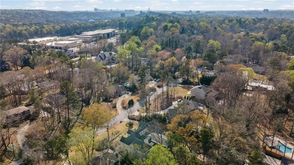 Aerial view of property and surrounding area