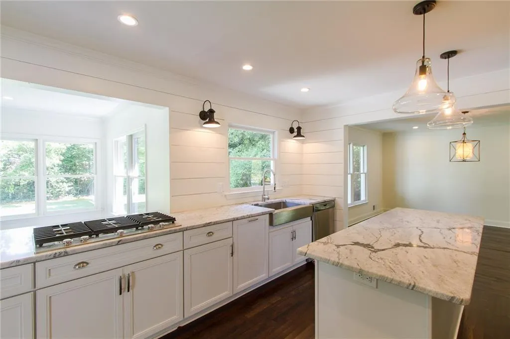 6155 Aberdeen Drive, Atlanta, Georgia 30328, 4 Bedrooms Bedrooms, ,3 BathroomsBathrooms,Residential,Sold,6155 Aberdeen Drive,5615902
