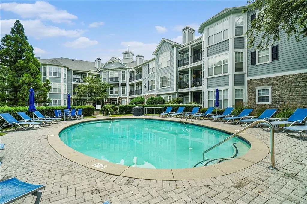 4100 Paces Walk Se Unit 1303, Atlanta, Georgia 30339, 2 Bedrooms Bedrooms, ,2 BathroomsBathrooms,Residential,For Sale,4100 Paces Walk Se Unit 1303,7630556