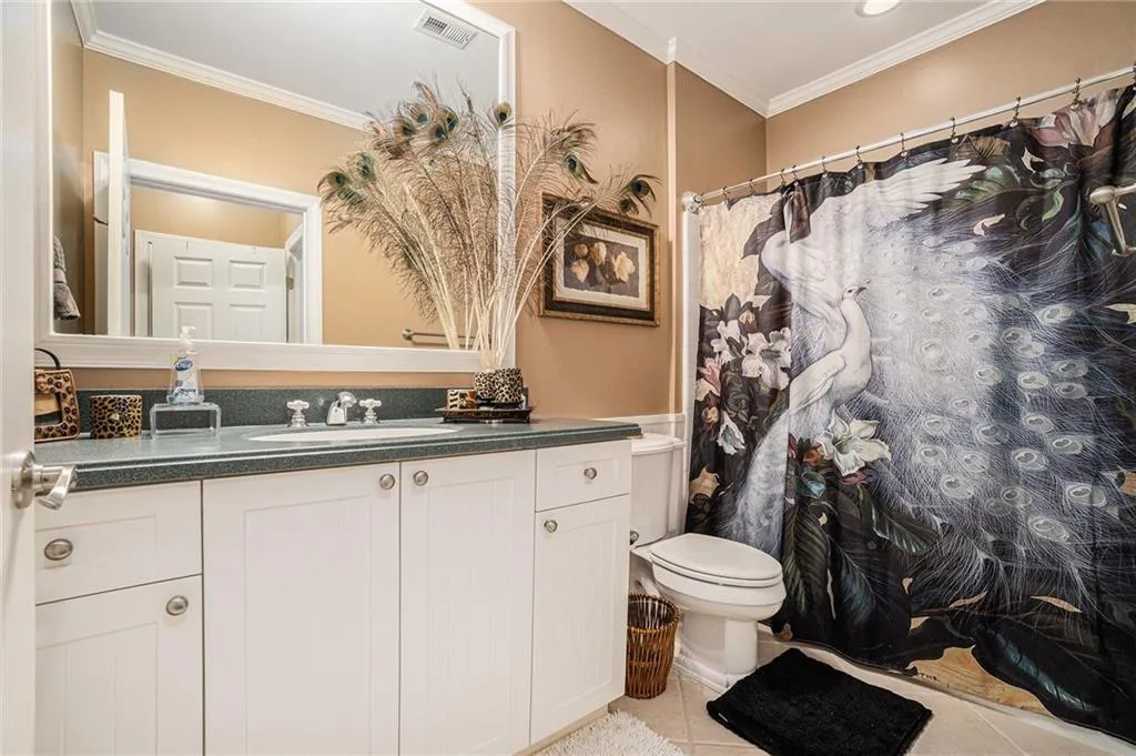 4100 Paces Walk Se Unit 1303, Atlanta, Georgia 30339, 2 Bedrooms Bedrooms, ,2 BathroomsBathrooms,Residential,For Sale,4100 Paces Walk Se Unit 1303,7630556