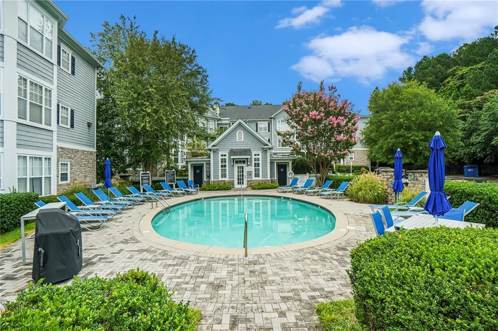 4100 Paces Walk Se Unit 1303, Atlanta, Georgia 30339, 2 Bedrooms Bedrooms, ,2 BathroomsBathrooms,Residential,For Sale,4100 Paces Walk Se Unit 1303,7630556