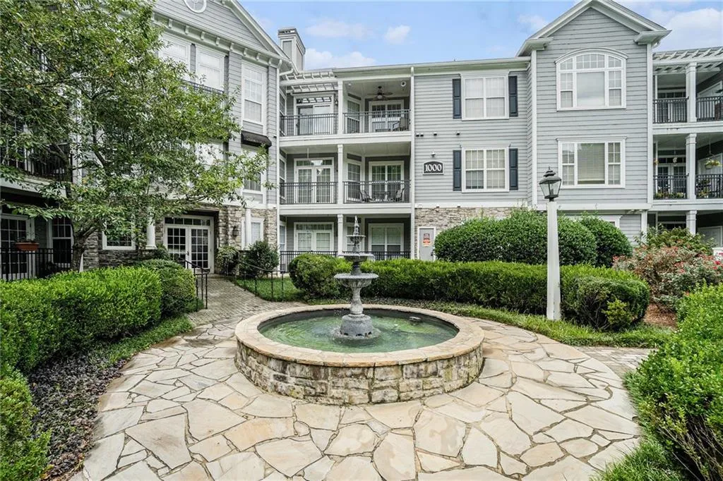 4100 Paces Walk Se Unit 1303, Atlanta, Georgia 30339, 2 Bedrooms Bedrooms, ,2 BathroomsBathrooms,Residential,For Sale,4100 Paces Walk Se Unit 1303,7630556
