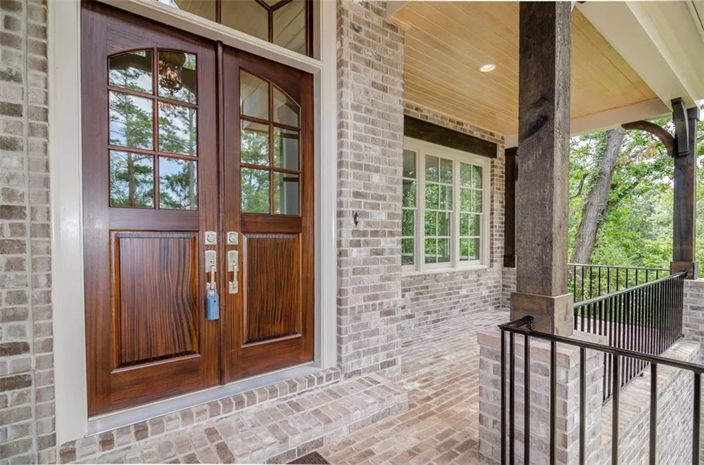 5445 Mount Vernon Parkway, Sandy Springs, Georgia 30327, 4 Bedrooms Bedrooms, ,4 BathroomsBathrooms,Residential,Sold,5445 Mount Vernon Parkway,5881815