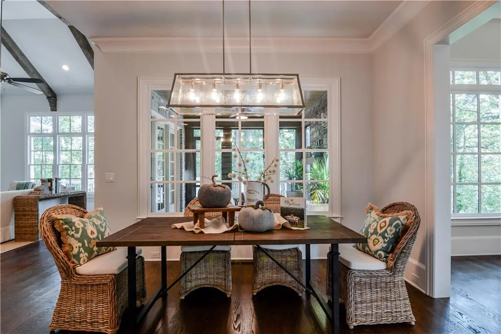 5445 Mount Vernon Parkway, Sandy Springs, Georgia 30327, 4 Bedrooms Bedrooms, ,4 BathroomsBathrooms,Residential,Sold,5445 Mount Vernon Parkway,5881815