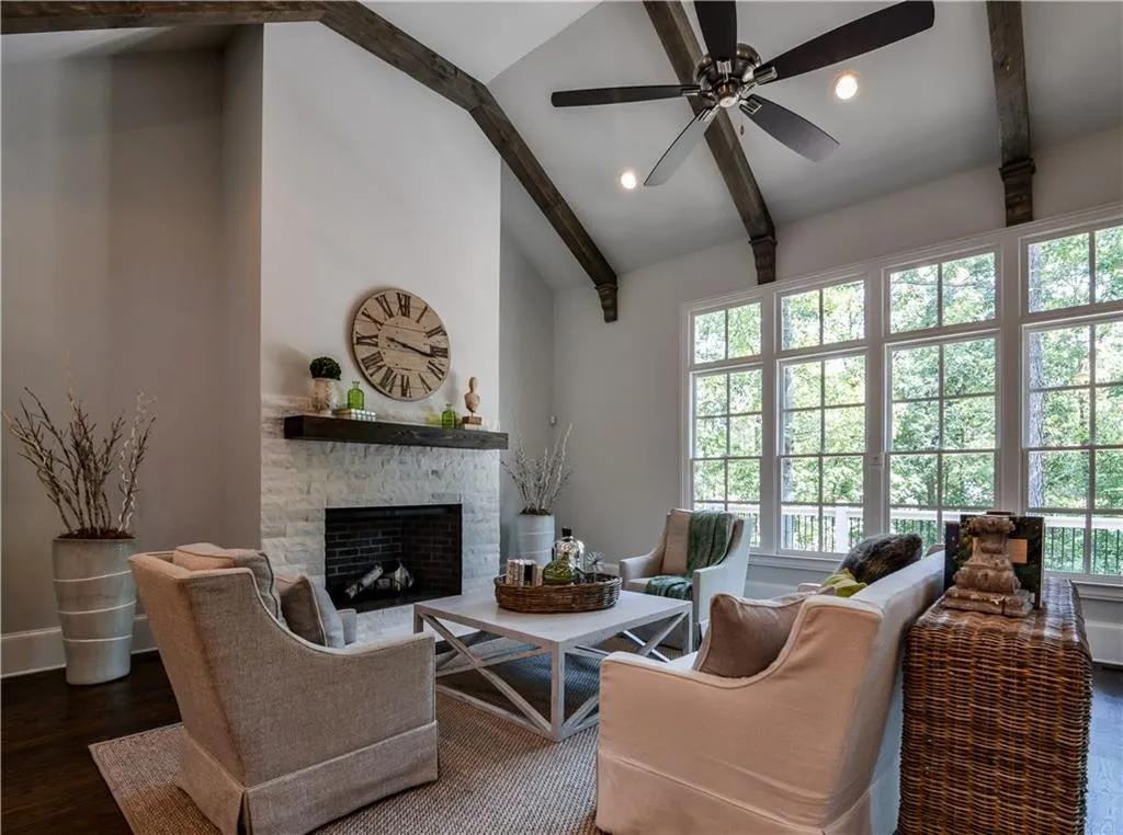 5445 Mount Vernon Parkway, Sandy Springs, Georgia 30327, 4 Bedrooms Bedrooms, ,4 BathroomsBathrooms,Residential,Sold,5445 Mount Vernon Parkway,5881815
