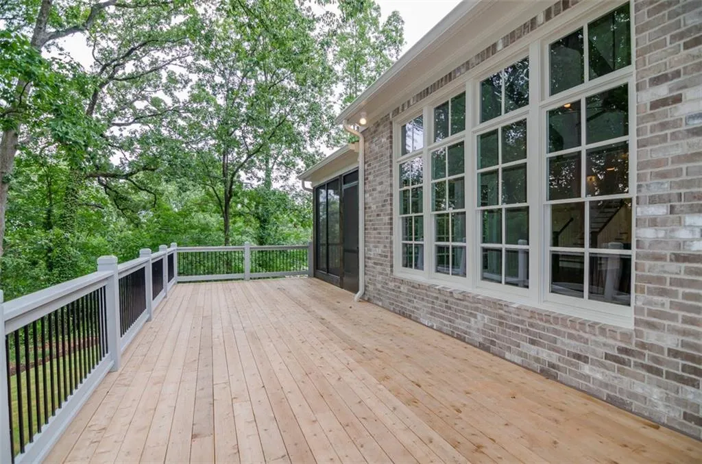 5445 Mount Vernon Parkway, Sandy Springs, Georgia 30327, 4 Bedrooms Bedrooms, ,4 BathroomsBathrooms,Residential,Sold,5445 Mount Vernon Parkway,5881815