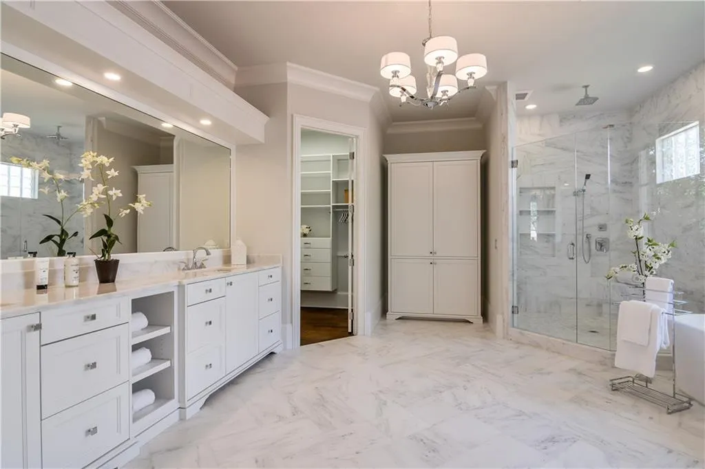 5445 Mount Vernon Parkway, Sandy Springs, Georgia 30327, 4 Bedrooms Bedrooms, ,4 BathroomsBathrooms,Residential,Sold,5445 Mount Vernon Parkway,5881815