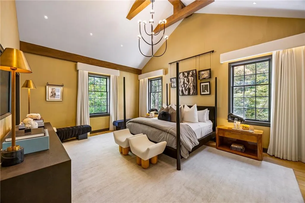 3216 Glen Arden Drive Nw, Atlanta, Georgia 30305, 6 Bedrooms Bedrooms, 0 ,5 BathroomsBathrooms,Residential,For Sale,3216 Glen Arden Drive Nw,7770586