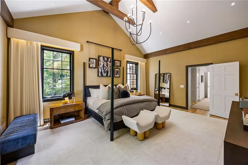3216 Glen Arden Drive Nw, Atlanta, Georgia 30305, 6 Bedrooms Bedrooms, 0 ,5 BathroomsBathrooms,Residential,For Sale,3216 Glen Arden Drive Nw,7770586