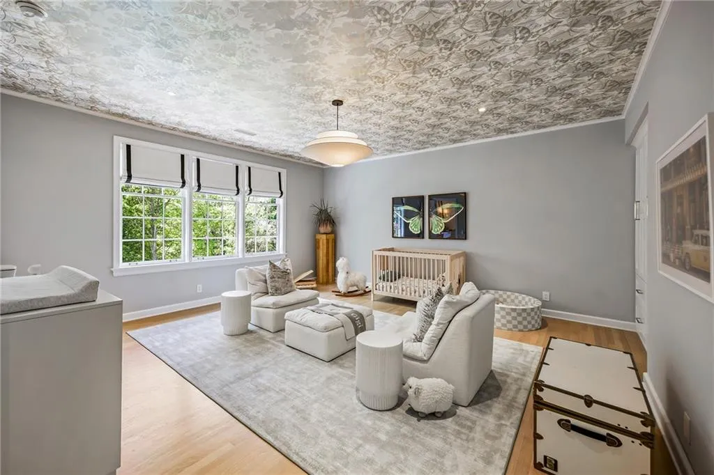3216 Glen Arden Drive Nw, Atlanta, Georgia 30305, 6 Bedrooms Bedrooms, 0 ,5 BathroomsBathrooms,Residential,For Sale,3216 Glen Arden Drive Nw,7770586
