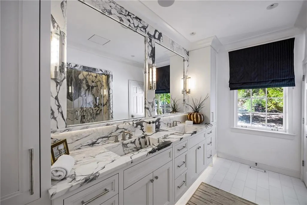 3216 Glen Arden Drive Nw, Atlanta, Georgia 30305, 6 Bedrooms Bedrooms, 0 ,5 BathroomsBathrooms,Residential,For Sale,3216 Glen Arden Drive Nw,7770586