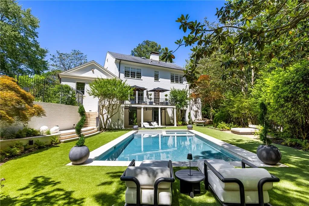 3216 Glen Arden Drive Nw, Atlanta, Georgia 30305, 6 Bedrooms Bedrooms, 0 ,5 BathroomsBathrooms,Residential,For Sale,3216 Glen Arden Drive Nw,7770586