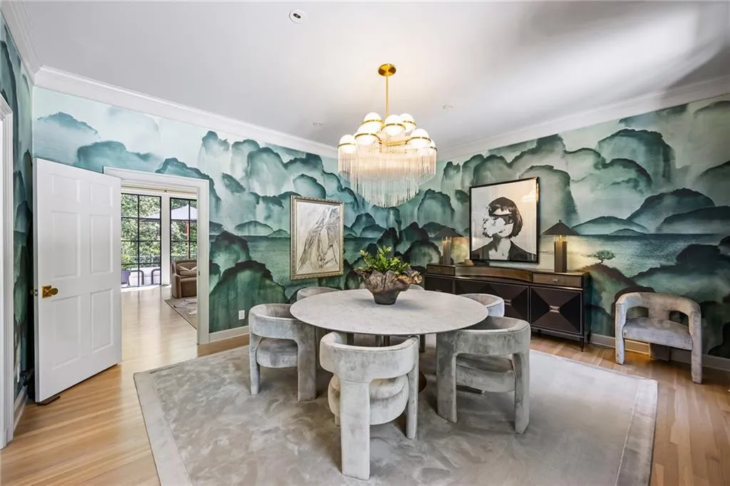 3216 Glen Arden Drive Nw, Atlanta, Georgia 30305, 6 Bedrooms Bedrooms, 0 ,5 BathroomsBathrooms,Residential,For Sale,3216 Glen Arden Drive Nw,7770586