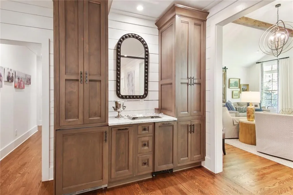 510 Old Creek Road, Sandy Springs, Georgia 30342, 4 Bedrooms Bedrooms, ,4 BathroomsBathrooms,Residential,Sold,510 Old Creek Road,6948659 510 Old Creek Road, Sandy Springs, Georgia 30342, 4 Bedrooms Bedrooms, ,4 BathroomsBathrooms,Residential,Sold,510 Old Creek Road,6948659