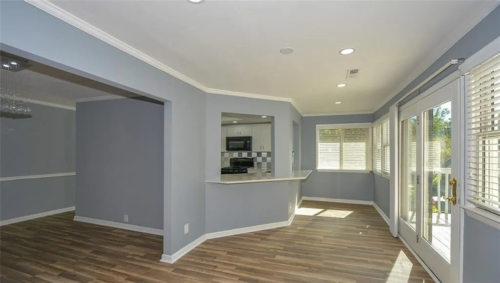 82 Dunwoody Springs Drive Unit C, Atlanta, Georgia 30328, 3 Bedrooms Bedrooms, ,2 BathroomsBathrooms,Residential,Sold,82 Dunwoody Springs Drive Unit C,5917301