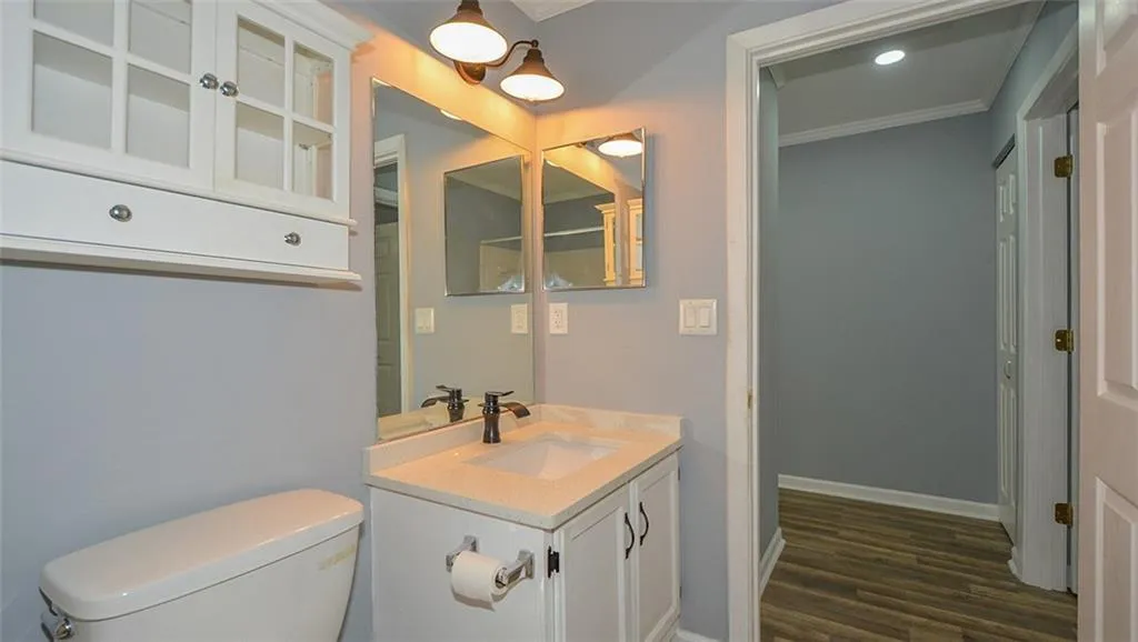 82 Dunwoody Springs Drive Unit C, Atlanta, Georgia 30328, 3 Bedrooms Bedrooms, ,2 BathroomsBathrooms,Residential,Sold,82 Dunwoody Springs Drive Unit C,5917301