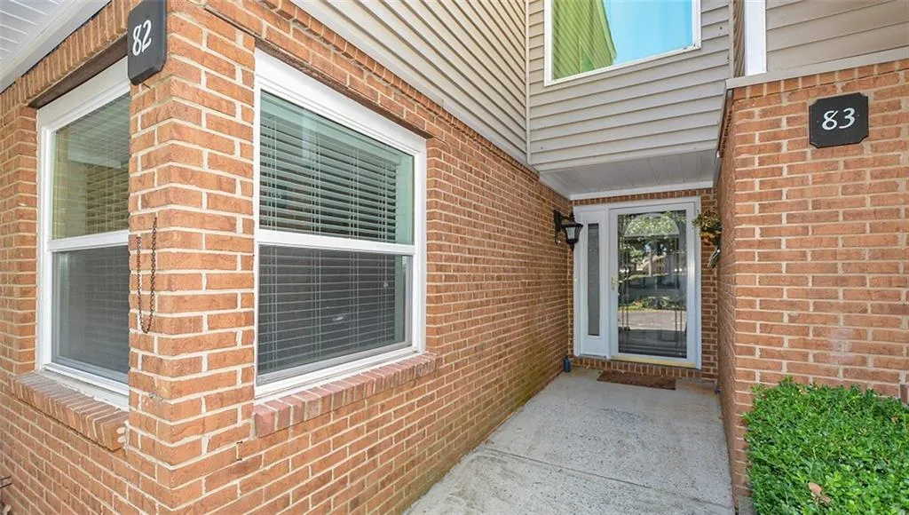 82 Dunwoody Springs Drive Unit C, Atlanta, Georgia 30328, 3 Bedrooms Bedrooms, ,2 BathroomsBathrooms,Residential,Sold,82 Dunwoody Springs Drive Unit C,5917301