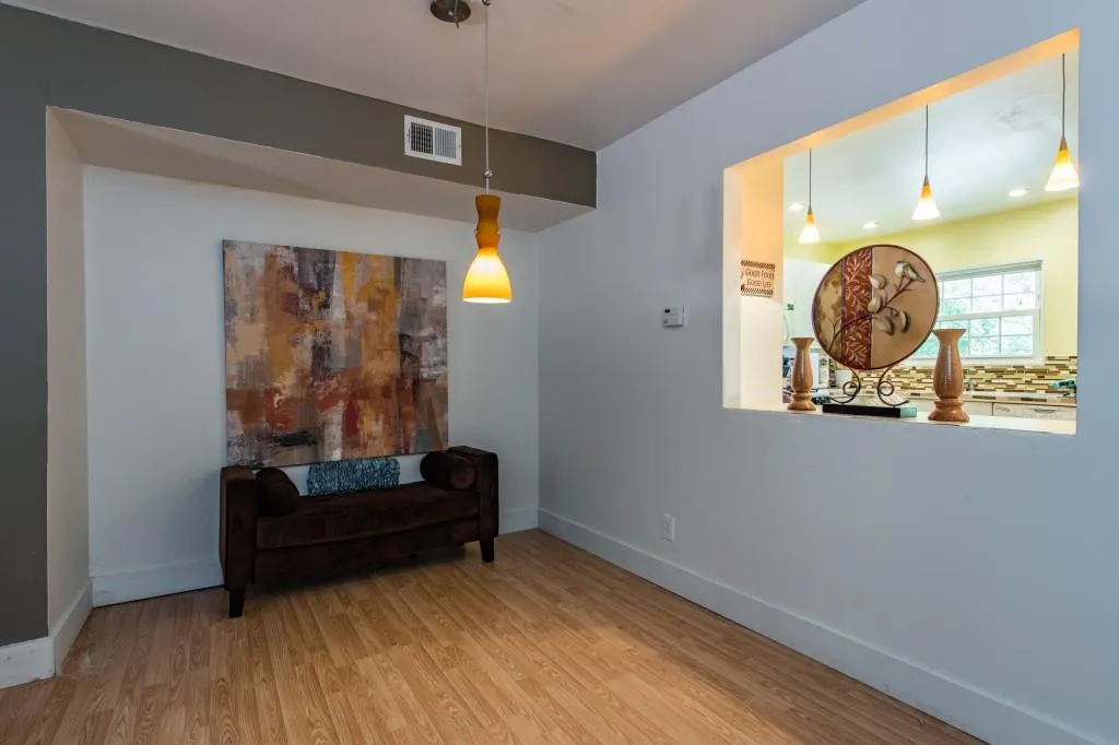 1261 Lavista Road Ne Unit M5, Atlanta, Georgia 30324, 2 Bedrooms Bedrooms, ,1 BathroomBathrooms,Residential,Sold,1261 Lavista Road Ne Unit M5,5674045
