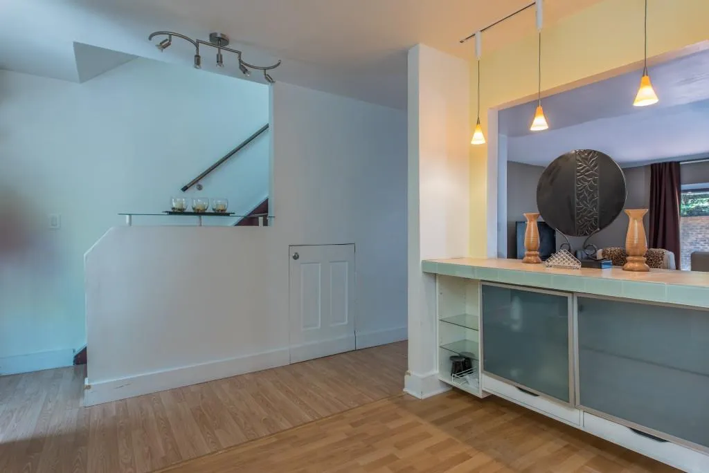 1261 Lavista Road Ne Unit M5, Atlanta, Georgia 30324, 2 Bedrooms Bedrooms, ,1 BathroomBathrooms,Residential,Sold,1261 Lavista Road Ne Unit M5,5674045