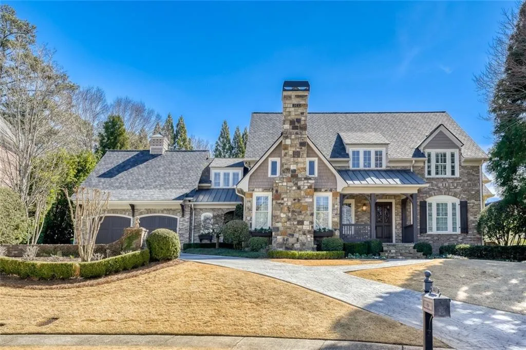 185 Trimble Crest Drive, Atlanta, Georgia 30342, 4 Bedrooms Bedrooms, ,5 BathroomsBathrooms,Residential,For Sale,185 Trimble Crest Drive,7723384
