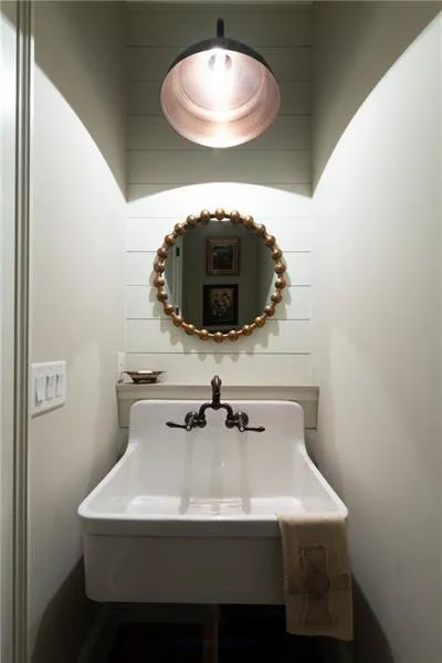 Powder Room #1 with pordelain sink Powder Room #1 with pordelain sink