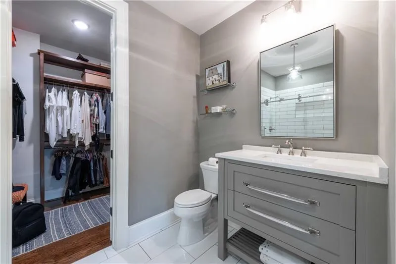 En-suite Bathroom for BR #4 En-suite Bathroom for BR #4