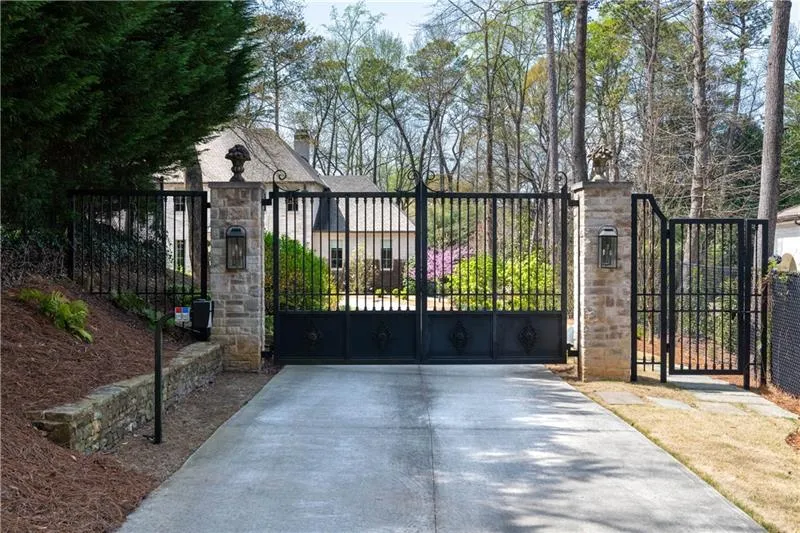 Custom Gated Entrance Custom Gated Entrance