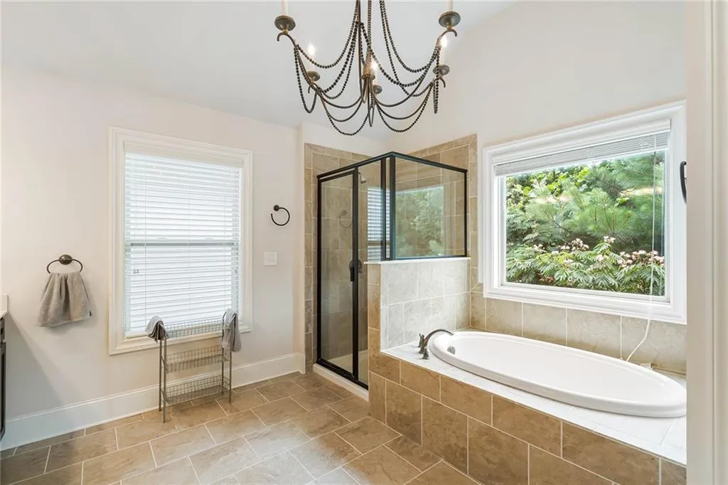 7805 Highland Bluff, Sandy Springs, Georgia 30328, 4 Bedrooms Bedrooms, ,2 BathroomsBathrooms,Residential,Sold,7805 Highland Bluff,6917151