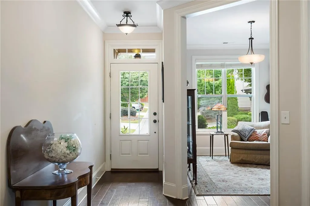 7805 Highland Bluff, Sandy Springs, Georgia 30328, 4 Bedrooms Bedrooms, ,2 BathroomsBathrooms,Residential,Sold,7805 Highland Bluff,6917151