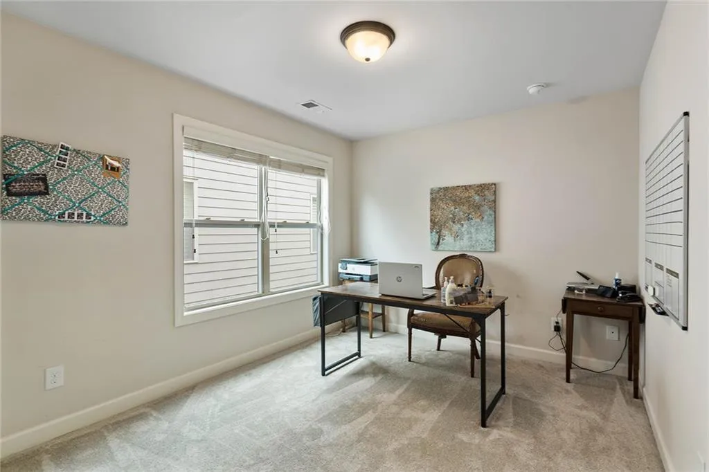 7805 Highland Bluff, Sandy Springs, Georgia 30328, 4 Bedrooms Bedrooms, ,2 BathroomsBathrooms,Residential,Sold,7805 Highland Bluff,6917151