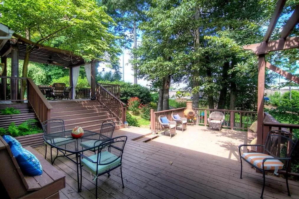 6608 Cherry Tree Lane, Sandy Springs, Georgia 30328, 4 Bedrooms Bedrooms, ,3 BathroomsBathrooms,Residential,Sold,6608 Cherry Tree Lane,5958573