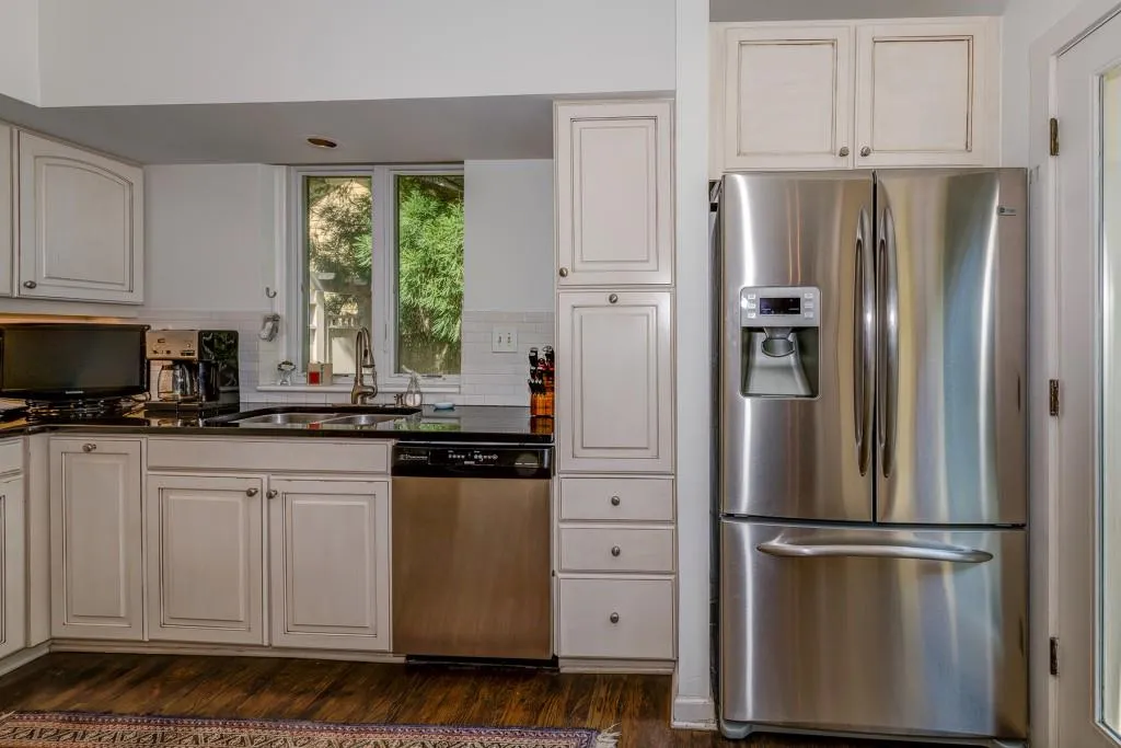 8 Arc Way, Atlanta, Georgia 30305, 3 Bedrooms Bedrooms, ,2 BathroomsBathrooms,Residential,Sold,8 Arc Way,6058413