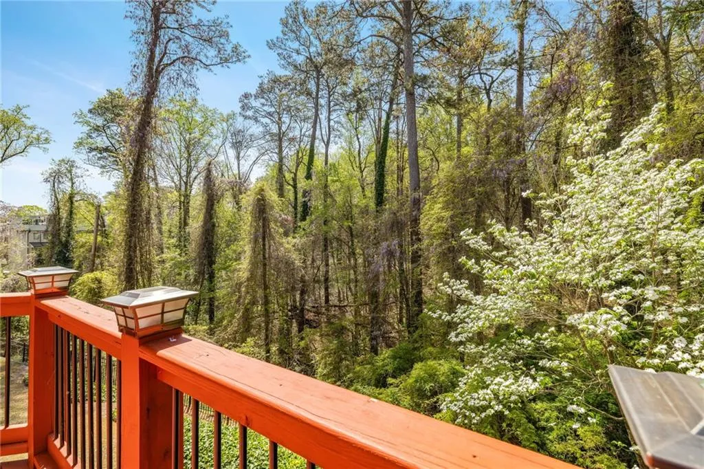 2827 Overlook Trace Ne, Atlanta, Georgia 30324, 4 Bedrooms Bedrooms, ,2 BathroomsBathrooms,Residential,For Sale,2827 Overlook Trace Ne,7561730
