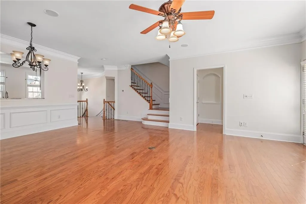 2827 Overlook Trace Ne, Atlanta, Georgia 30324, 4 Bedrooms Bedrooms, ,2 BathroomsBathrooms,Residential,For Sale,2827 Overlook Trace Ne,7561730