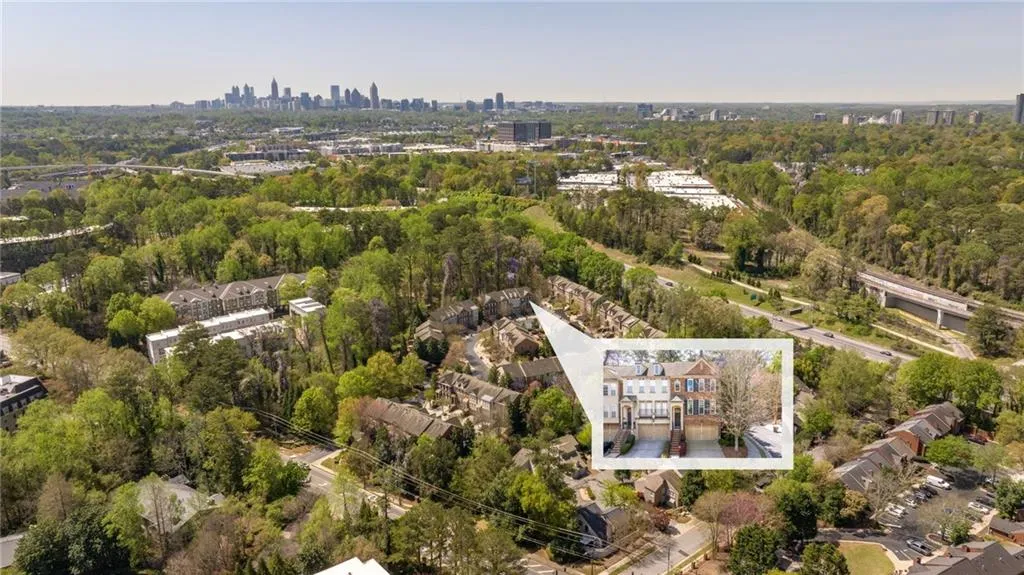 2827 Overlook Trace Ne, Atlanta, Georgia 30324, 4 Bedrooms Bedrooms, ,2 BathroomsBathrooms,Residential,For Sale,2827 Overlook Trace Ne,7561730