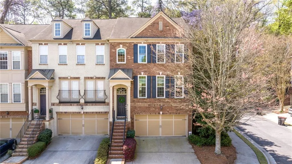2827 Overlook Trace Ne, Atlanta, Georgia 30324, 4 Bedrooms Bedrooms, ,2 BathroomsBathrooms,Residential,For Sale,2827 Overlook Trace Ne,7561730