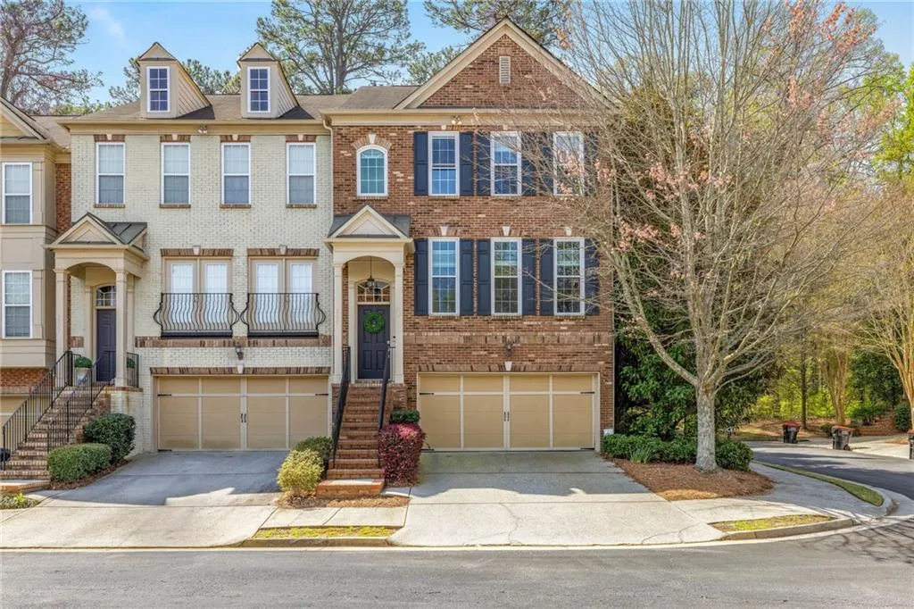 2827 Overlook Trace Ne, Atlanta, Georgia 30324, 4 Bedrooms Bedrooms, ,2 BathroomsBathrooms,Residential,For Sale,2827 Overlook Trace Ne,7561730
