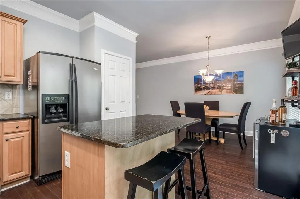 703 Coligny Court, Sandy Springs, Georgia 30350, 3 Bedrooms Bedrooms, ,3 BathroomsBathrooms,Residential,Sold,703 Coligny Court,7044961