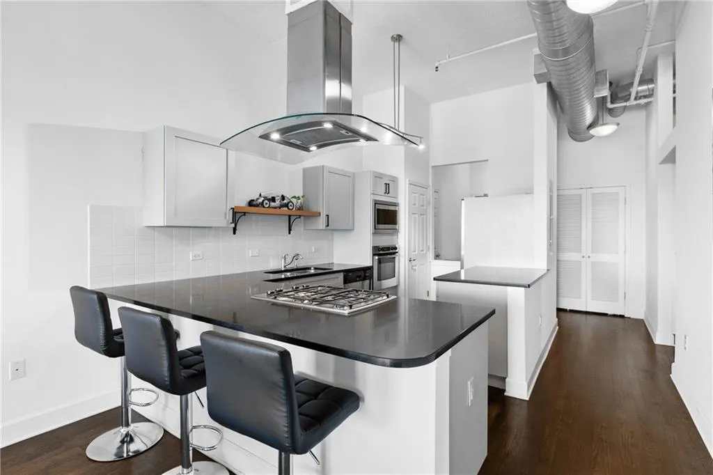 3820 Roswell Road Ne Unit 510, Atlanta, Georgia 30342, 1 Bedroom Bedrooms, 0 ,1 BathroomBathrooms,Residential,For Sale,3820 Roswell Road Ne Unit 510,7836667