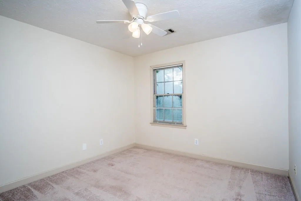 230 Zephyr Court, Sandy Springs, Georgia 30350, 4 Bedrooms Bedrooms, ,2 BathroomsBathrooms,Residential,Sold,230 Zephyr Court,6797485