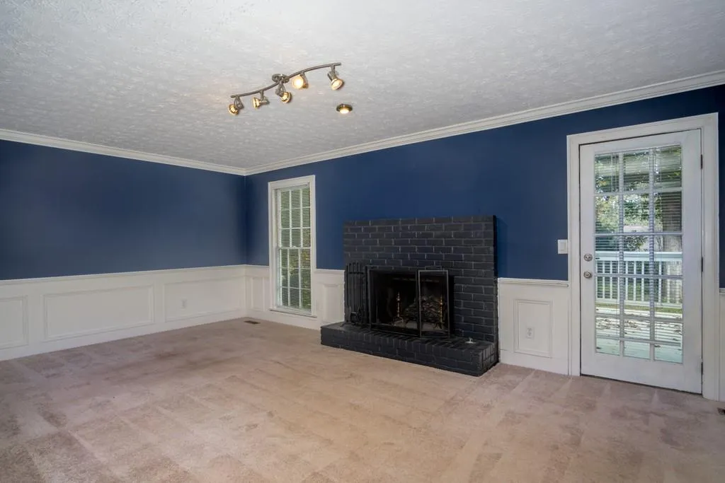 230 Zephyr Court, Sandy Springs, Georgia 30350, 4 Bedrooms Bedrooms, ,2 BathroomsBathrooms,Residential,Sold,230 Zephyr Court,6797485