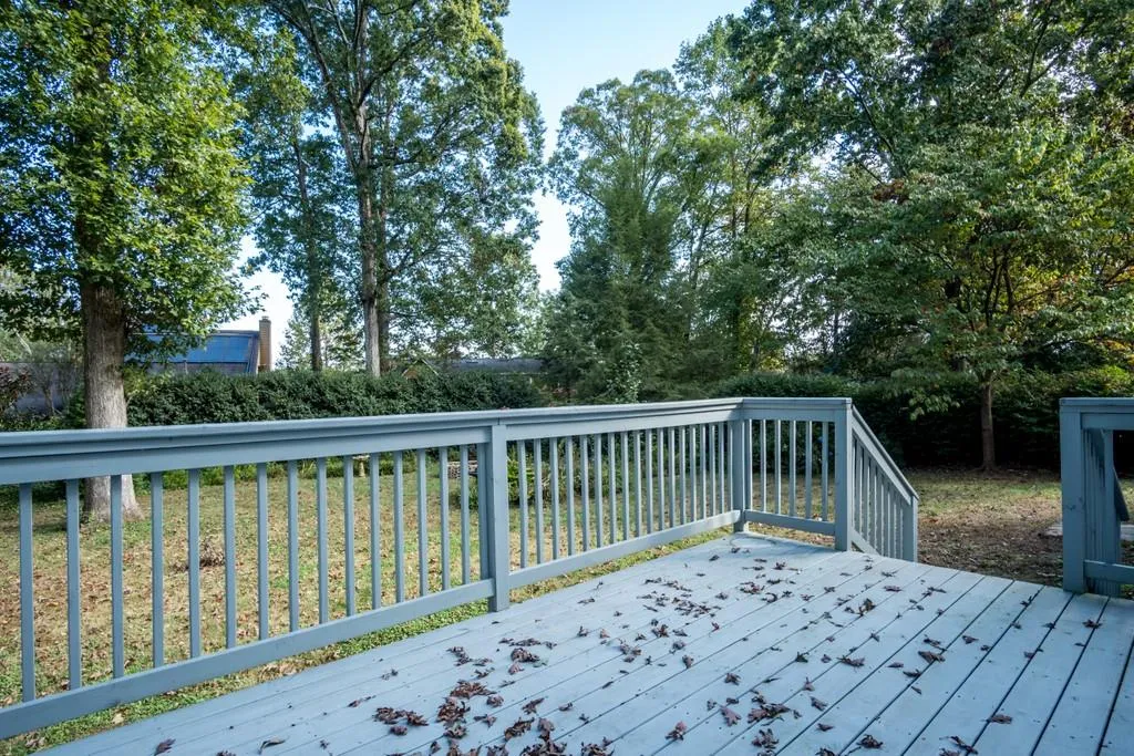 230 Zephyr Court, Sandy Springs, Georgia 30350, 4 Bedrooms Bedrooms, ,2 BathroomsBathrooms,Residential,Sold,230 Zephyr Court,6797485