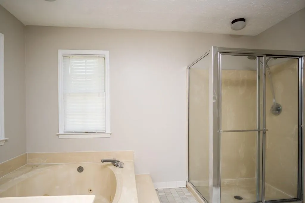 230 Zephyr Court, Sandy Springs, Georgia 30350, 4 Bedrooms Bedrooms, ,2 BathroomsBathrooms,Residential,Sold,230 Zephyr Court,6797485