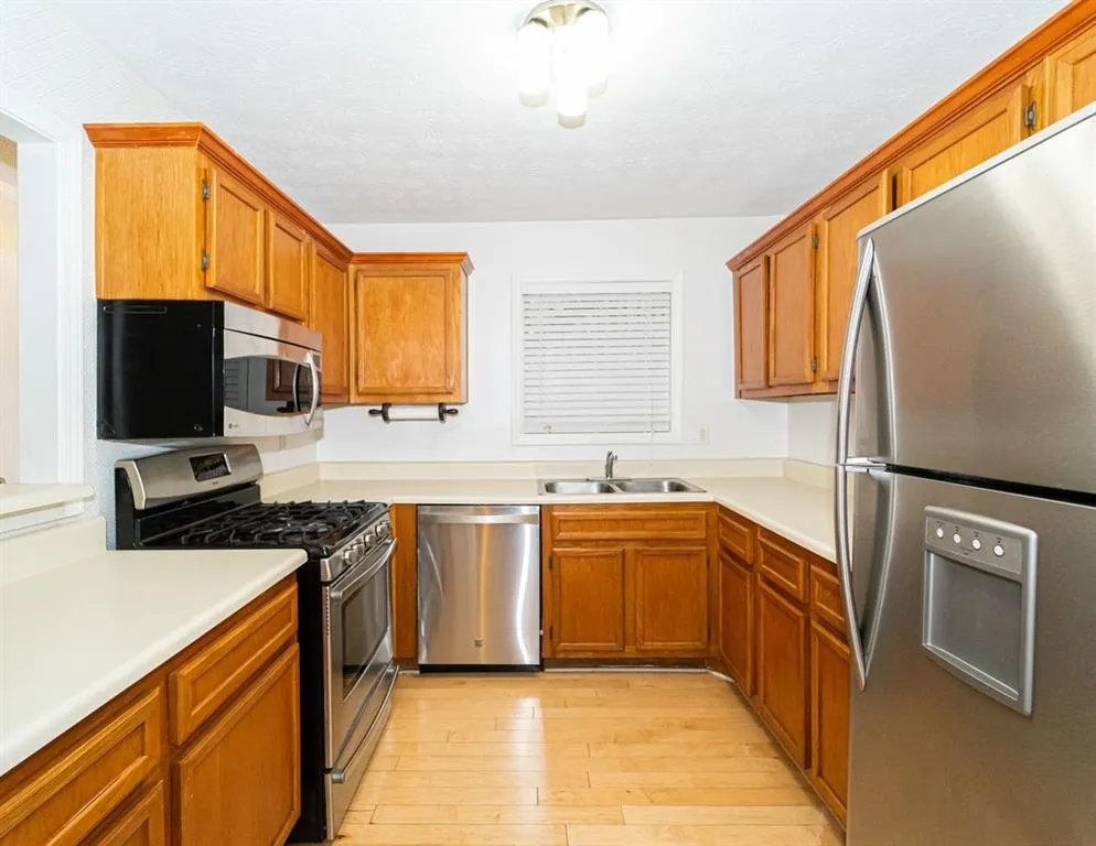 103 Gettysburg Place, Sandy Springs, Georgia 30350, 2 Bedrooms Bedrooms, ,1 BathroomBathrooms,Residential,Sold,103 Gettysburg Place,6659665