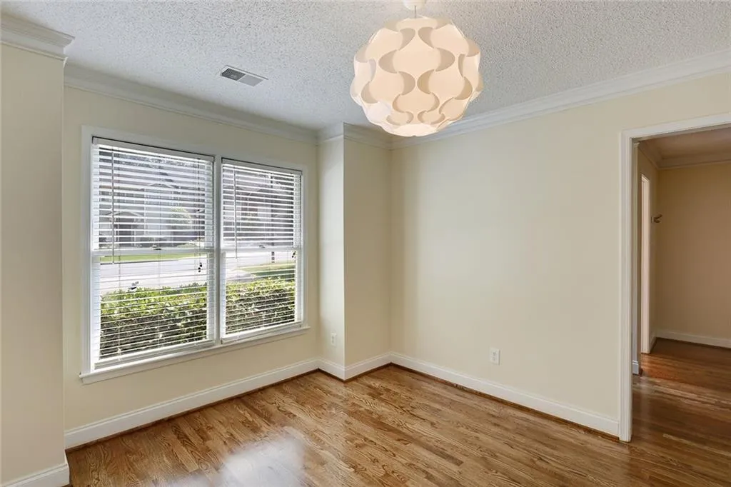 251 Peachtree Hollow Court, Sandy Springs, Georgia 30328, 2 Bedrooms Bedrooms, ,2 BathroomsBathrooms,Residential,Sold,251 Peachtree Hollow Court,5713767