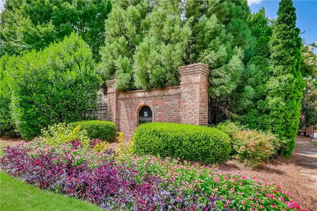 5569 High Point Road, Sandy Springs, Georgia 30342, 4 Bedrooms Bedrooms, ,3 BathroomsBathrooms,Residential,Sold,5569 High Point Road,6923825