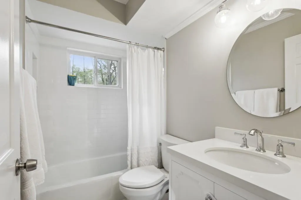 7131 Hunters Branch Drive, Sandy Springs, Georgia 30328, 4 Bedrooms Bedrooms, ,2 BathroomsBathrooms,Residential,Sold,7131 Hunters Branch Drive,7196199