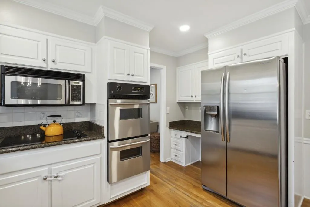 7131 Hunters Branch Drive, Sandy Springs, Georgia 30328, 4 Bedrooms Bedrooms, ,2 BathroomsBathrooms,Residential,Sold,7131 Hunters Branch Drive,7196199